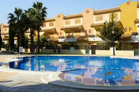 Dúplex en Avenida del Río Segura