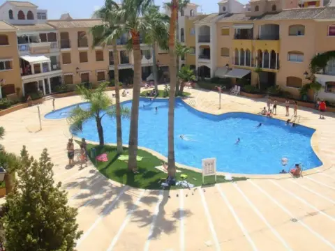 Apartamento en Urb. Pueblo Salado