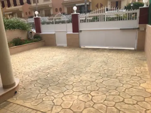 Casa en Avenida del Río Segura, 136