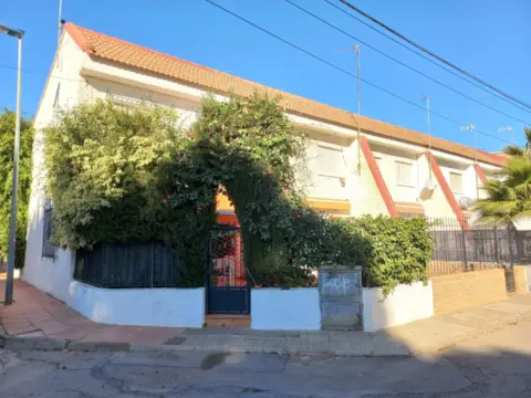 Casa adossada a calle del Gascón