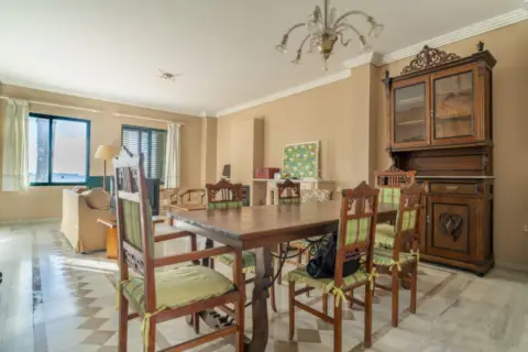 Chalet en Paseo de Colón