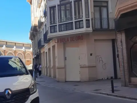 Local comercial en calle Arco de Verónicas