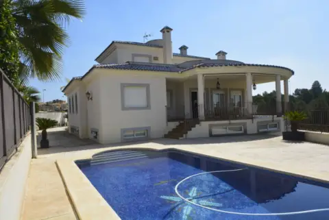 Chalet unifamiliar en Club de Golf Altorreal