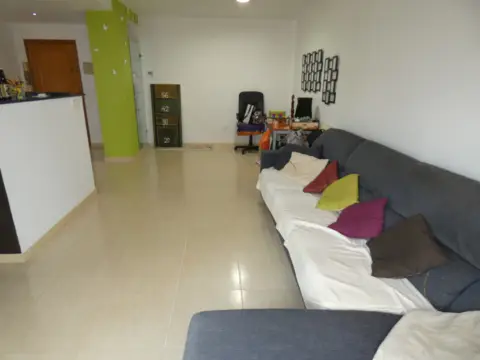 Apartamento en calle Llauradors
