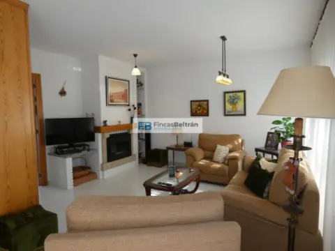 Chalet unifamiliar en calle Valencia