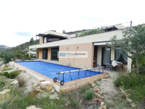 Chalet en calle Poligono 22 Parcela 58