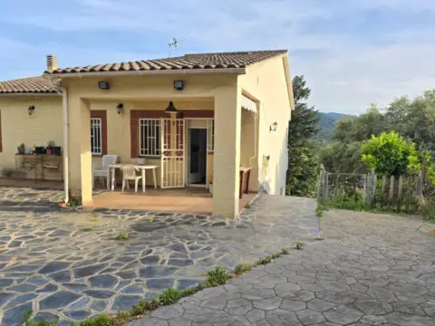 Casa en calle Montsant