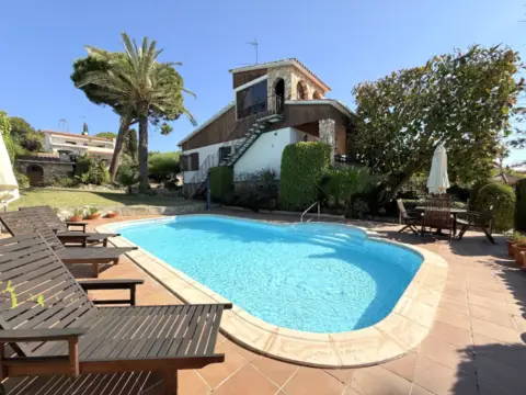 Chalet unifamiliar en Carrer del Penedès