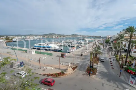 Piso en Passeig de Vara de Rei, 6