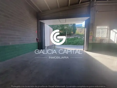 Nave industrial en calle de la Viña Grande