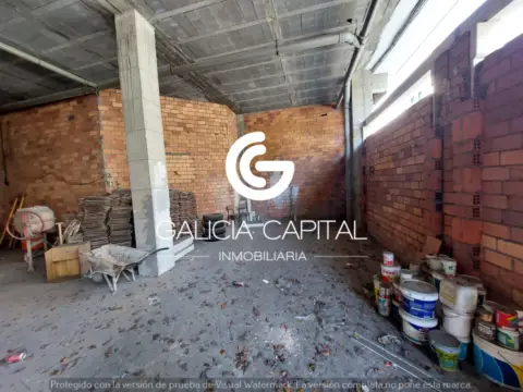 Local comercial en calle de Camilo Veiga