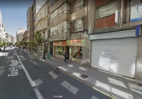 Local comercial en calle de Pi i Margall