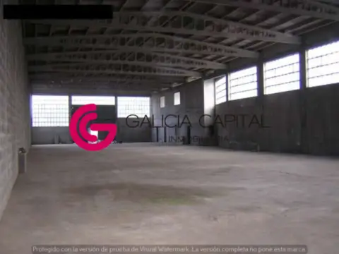 Nave industrial en calle de Severino Cobas