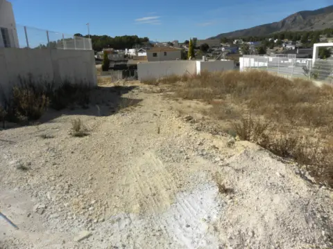 Terreno en Urbanizaciones