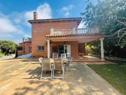 Casa unifamiliar en Avinguda Corral d'en Cona