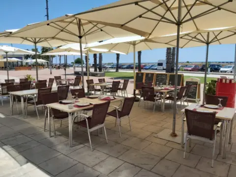 Local comercial en Passeig de la Marina de Cubelles