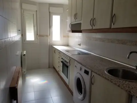 Dúplex en calle de Roseles
