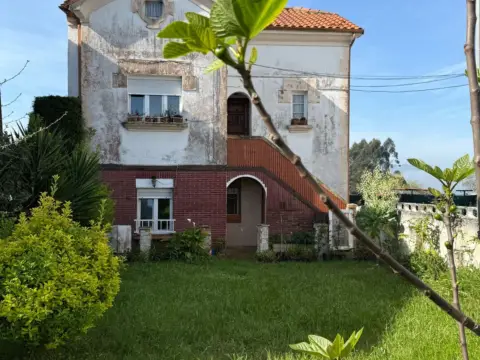 Chalet unifamiliar en Avenida de los Monumentos, 41