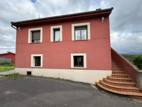 Casa unifamiliar en calle Covadonga, 6