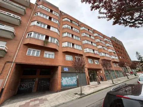 Piso en calle de Menéndez Pelayo, 27