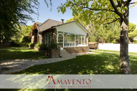 Casa unifamiliar en Avenida del Puente de los Viveros