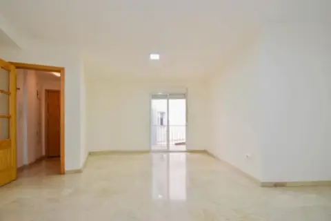 Piso en Avenida Andalucía, 3