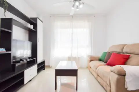 Piso en calle de Aixa, 3