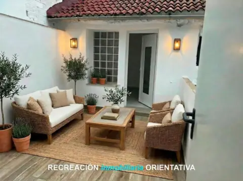 Casa en calle de la Aurora, 8