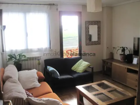 Piso en Villamayor