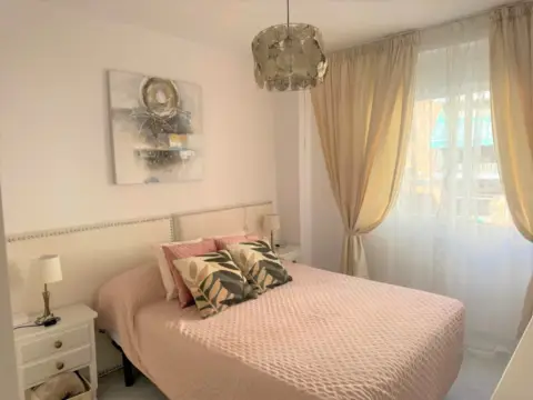 Habitación en calle de la Virgen de Montserrat
