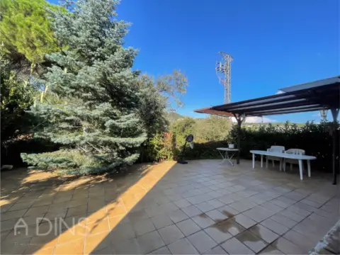 Casa en Carrer d'Àngel Guimerà