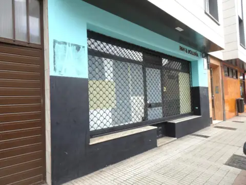 Local comercial en Ceares-Jesuitas