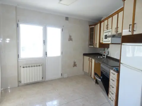Piso en Pumarín