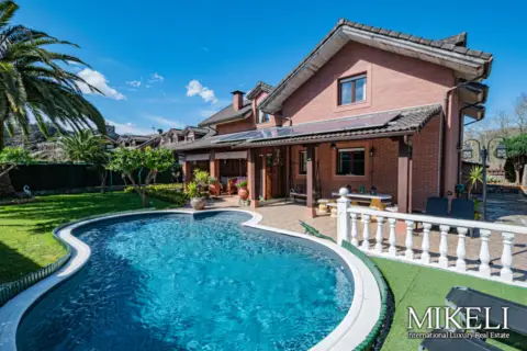 Chalet unifamiliar en Barrio de Pomar