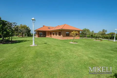 Chalet unifamiliar en calle La Corralera , nº 23