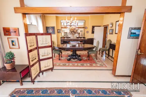 Chalet unifamiliar en calle de Luis Martínez