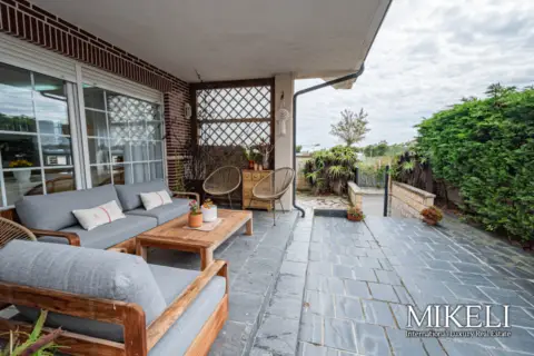 Chalet unifamiliar en Barrio de la Arnia