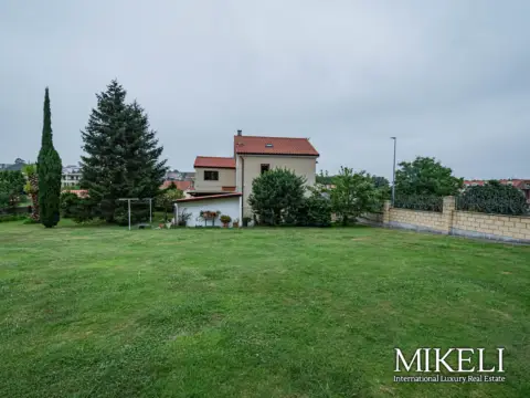 Casa en calle de Herminio Fernández Caballero