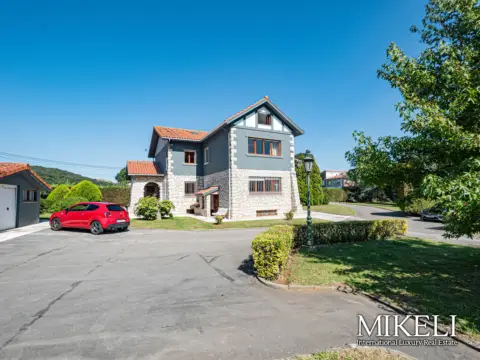 Casa unifamiliar en Barrio de Camargo Ladredo