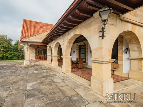 Chalet unifamiliar en calle Castio