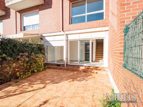 Chalet adosado en Avenida de Cantabria