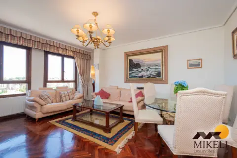 Piso en Avenida de los Castros, 137