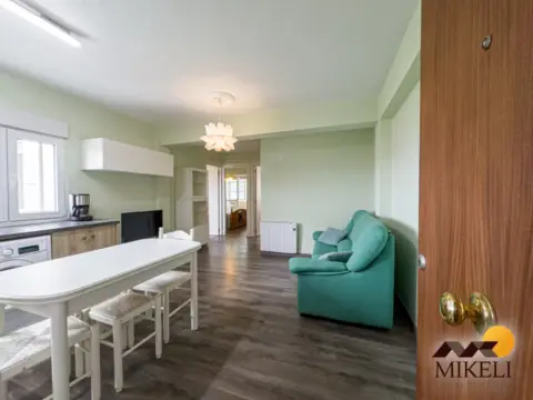 Piso en calle de Benidorm, 7