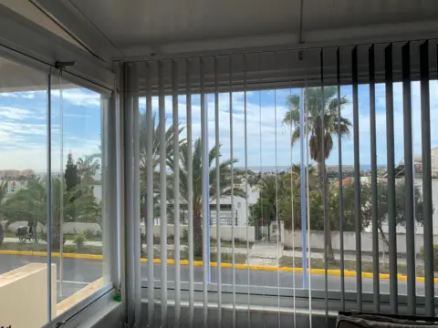 Casa adosada en calle Mesano