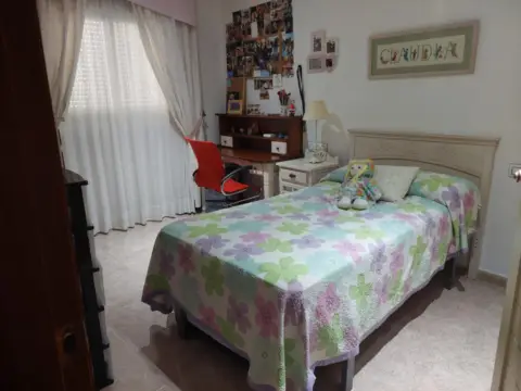 Piso en calle de los Gladiolos