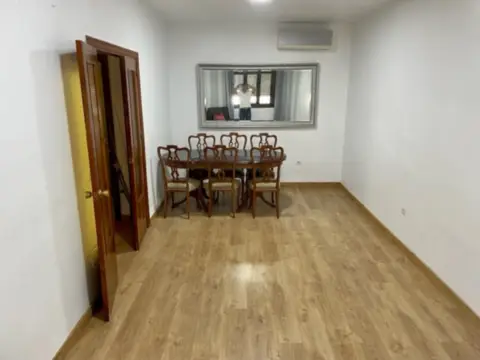 Casa adosada en calle de la Sierra de la Demanda