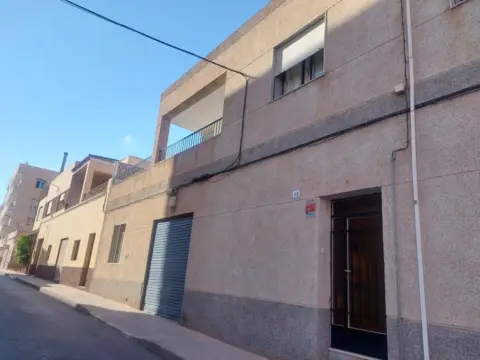 Casa en calle de Argentina