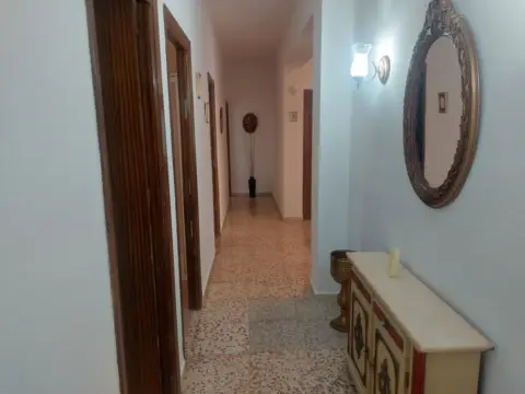 Casa en calle de Argentina