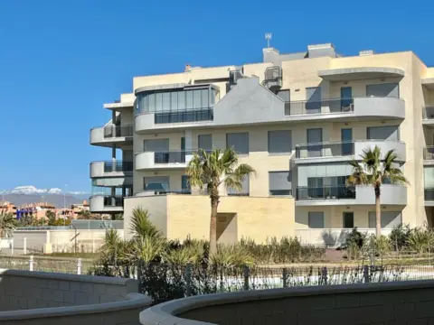 Edificio en Avenida del Mar