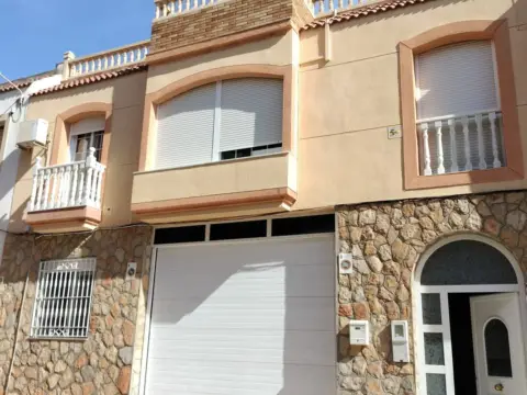 Casa en calle de Padules